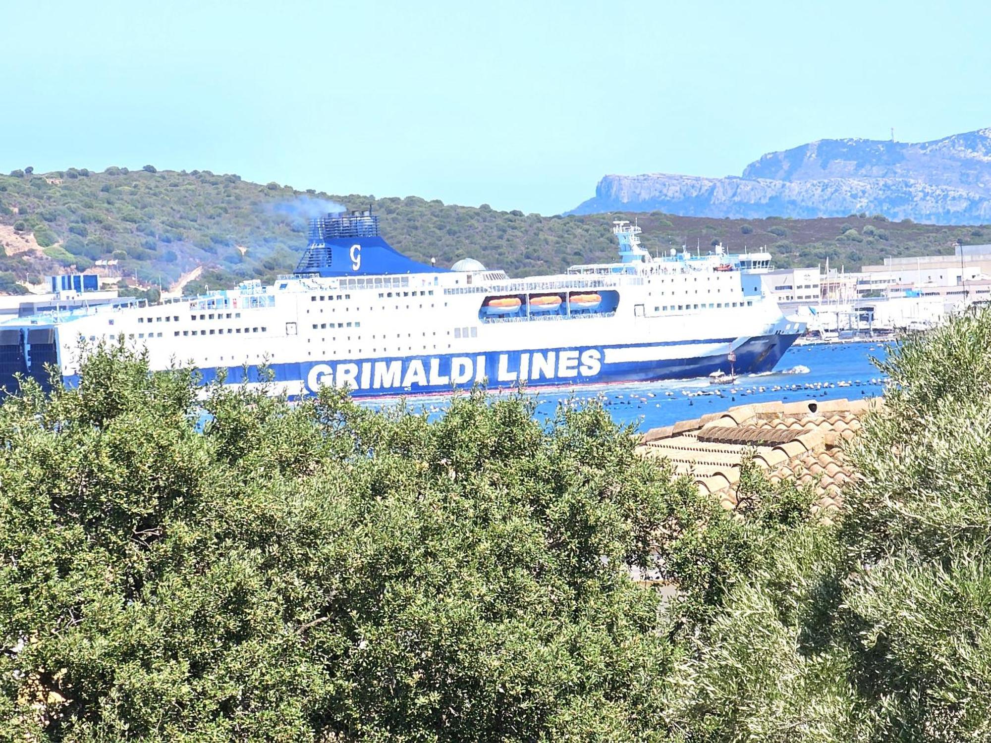 Olbia 53-11 Cin R3659 Daire Dış mekan fotoğraf